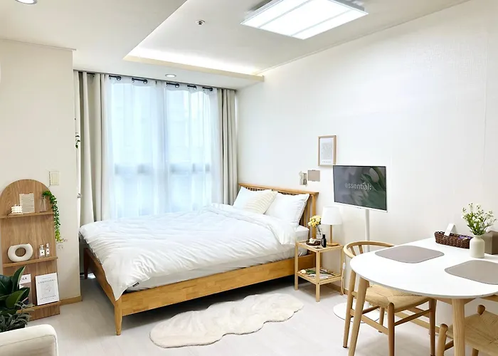 Modern House- Gongdeok Station 1min Walk Apartment *
