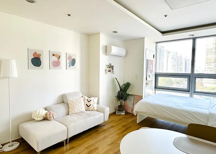 Modern House- Gongdeok Station 1min Walk Seoul